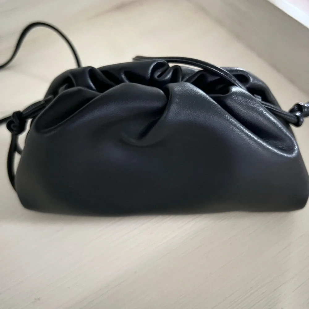 Mini cloud bag - Picture 2 of 4